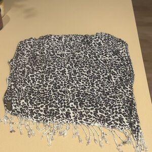 Leopard Print Fringe scarf